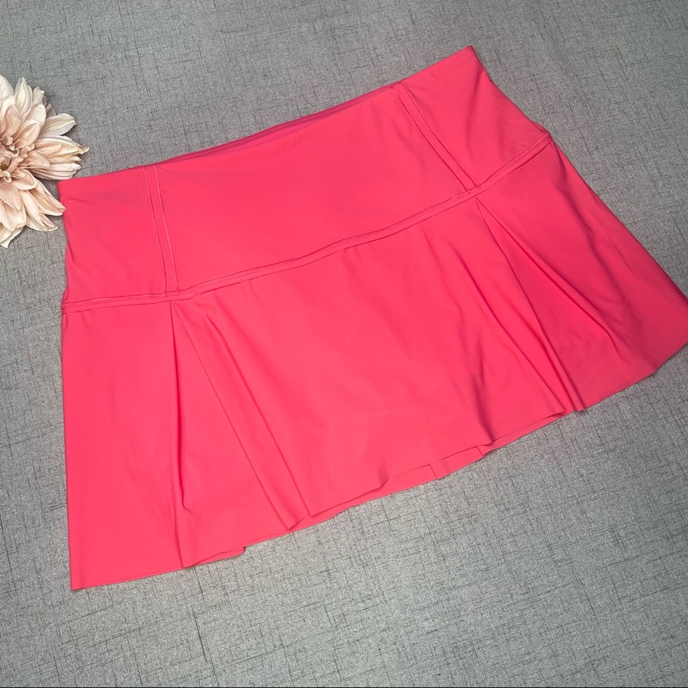 Lululemon Neon Pink Lost in Pace Skirt LipGloss - Picture 6 of 10